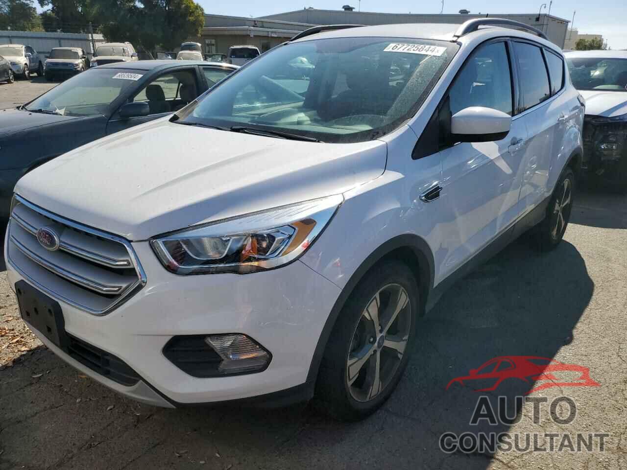 FORD ESCAPE 2018 - 1FMCU9HD6JUA10227