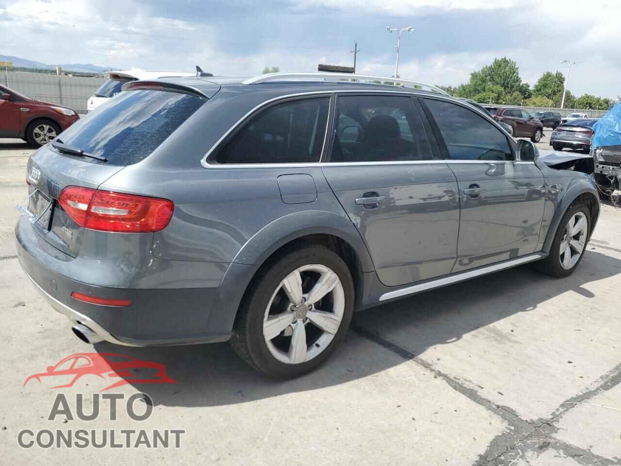 AUDI A4 2013 - WA1UFAFL2DA043398