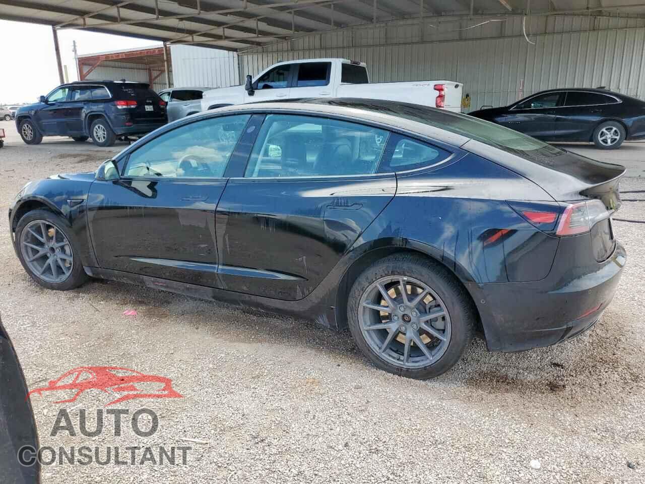 TESLA MODEL 3 2022 - 5YJ3E1EA2NF188843