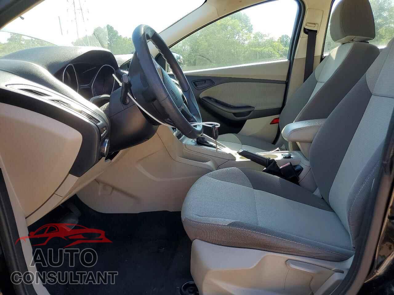FORD FOCUS 2012 - 1FAHP3F26CL404356