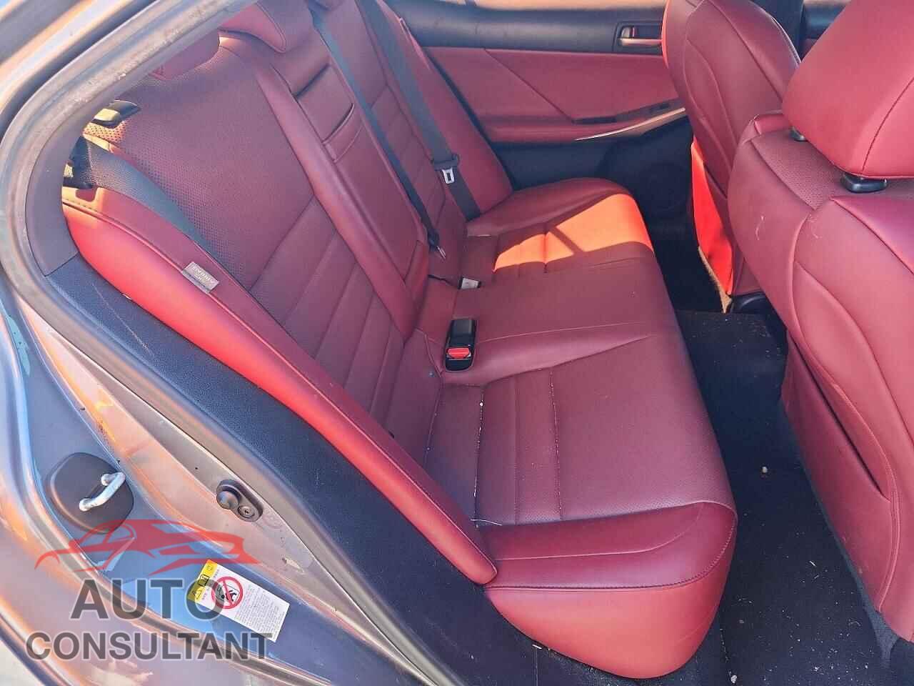 LEXUS IS 2018 - JTHBA1D24J5080171