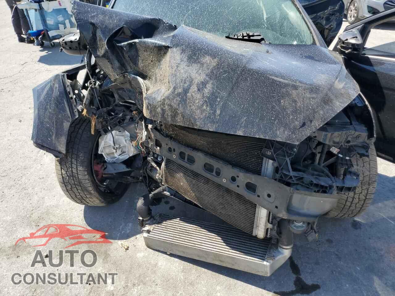 FORD FOCUS 2016 - 1FADP3L93GL342713