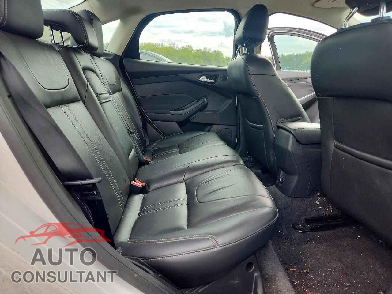 FORD FOCUS 2012 - 1FAHP3J20CL193548