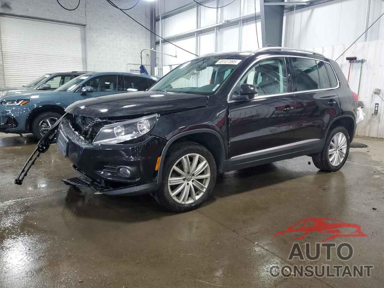 VOLKSWAGEN TIGUAN 2013 - WVGBV7AX7DW556397