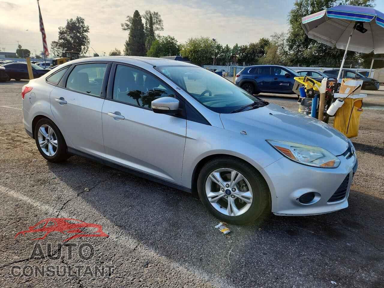 FORD FOCUS 2014 - 1FADP3F29EL271867
