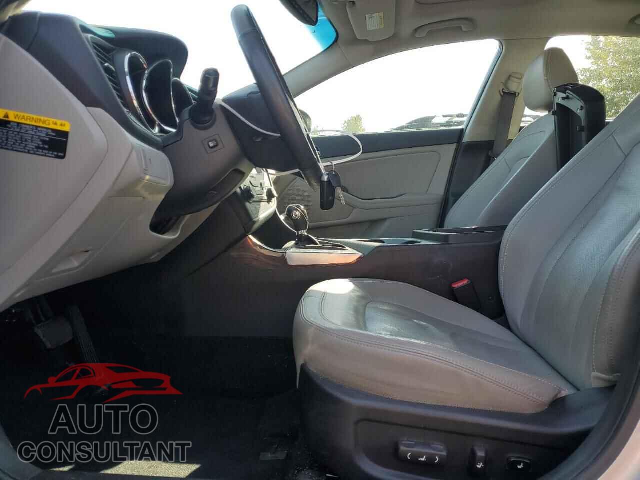 KIA OPTIMA 2011 - KNAGN4A79B5168001