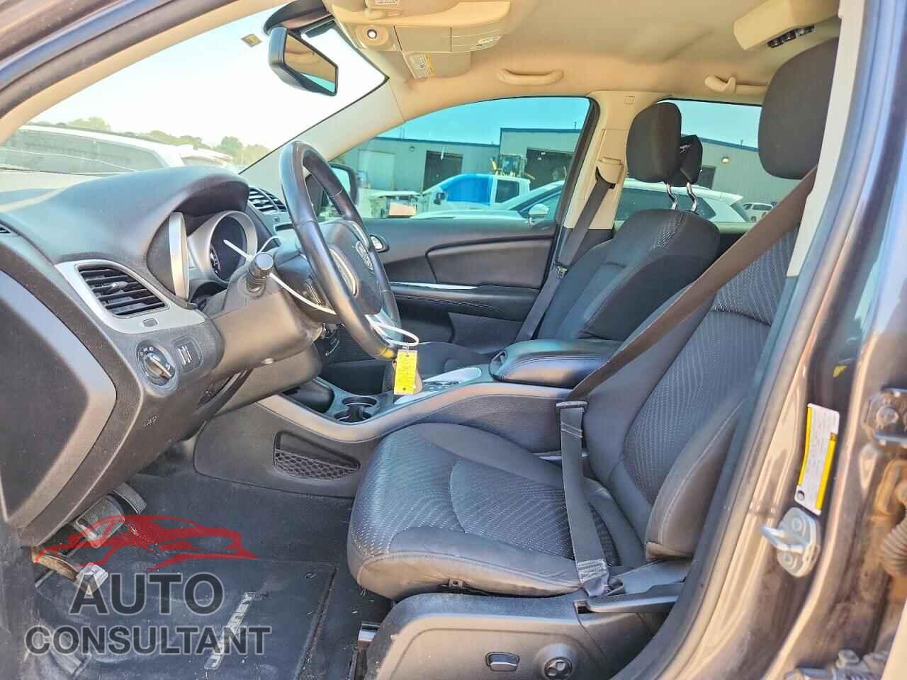DODGE JOURNEY 2015 - 3C4PDCBB3FT618525