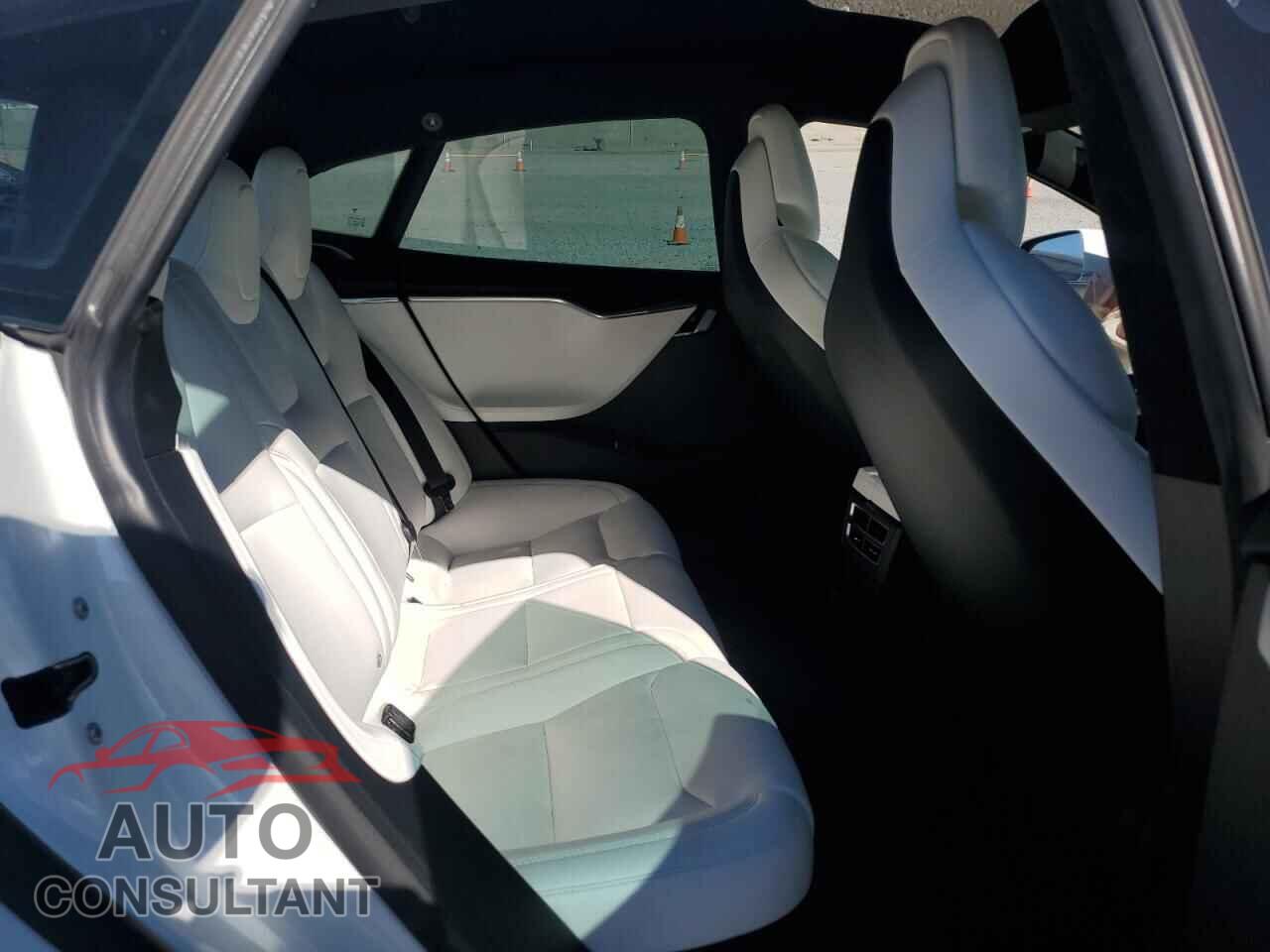 TESLA MODEL S 2017 - 5YJSA1E24HF217408