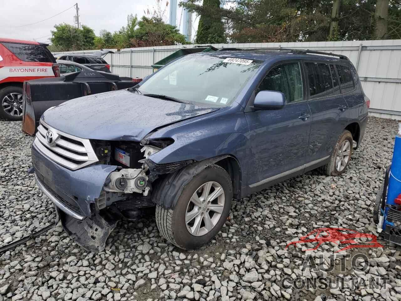TOYOTA HIGHLANDER 2013 - 5TDBK3EH2DS196951