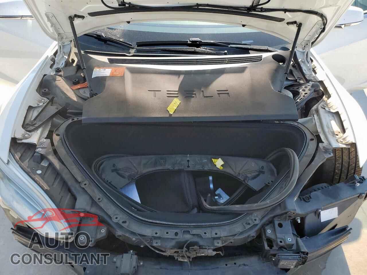 TESLA MODEL S 2017 - 5YJSA1E14HF214869