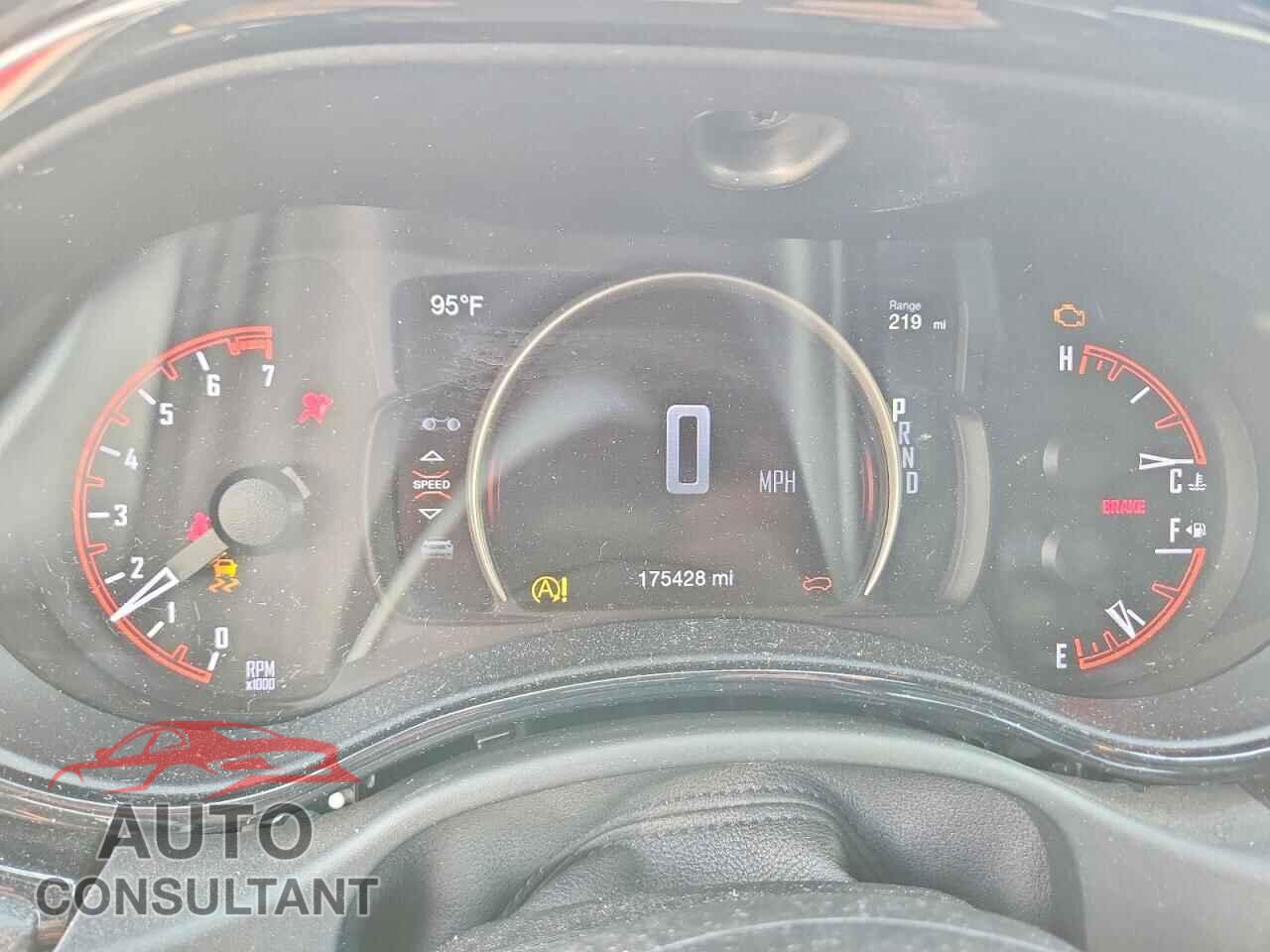 DODGE DURANGO 2021 - 1C4RDJDG3MC636747
