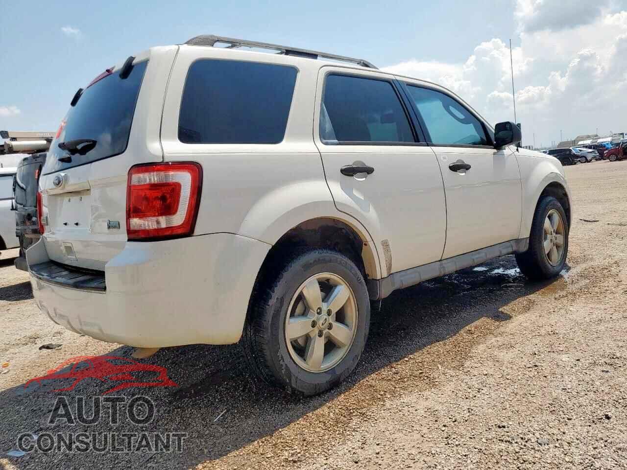 FORD ESCAPE 2011 - 1FMCU0DG2BKC28478