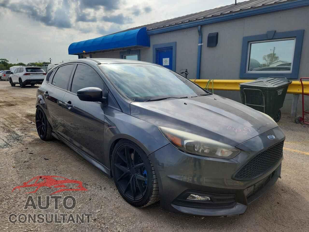 FORD FOCUS 2018 - 1FADP3L92JL229780