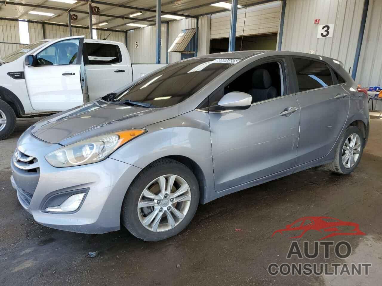 HYUNDAI ELANTRA 2013 - KMHD35LE9DU031786