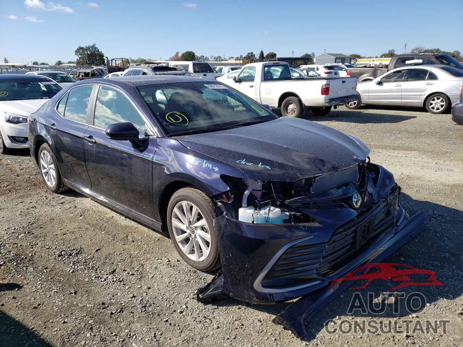 TOYOTA CAMRY 2021 - 4T1C11AK7MU612030