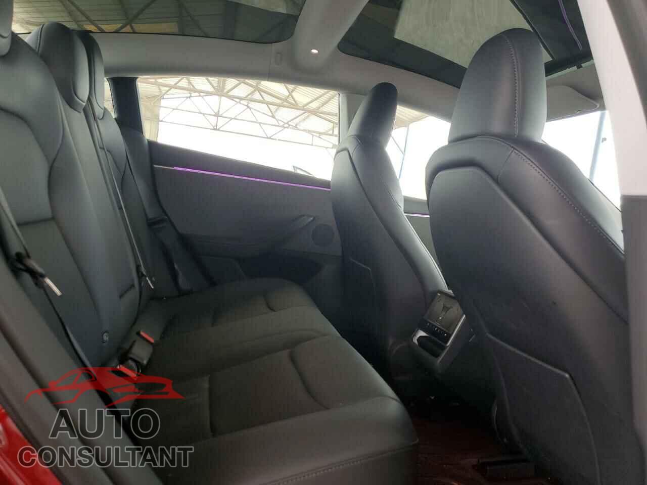 TESLA MODEL 3 2024 - 5YJ3E1EA4RF733012