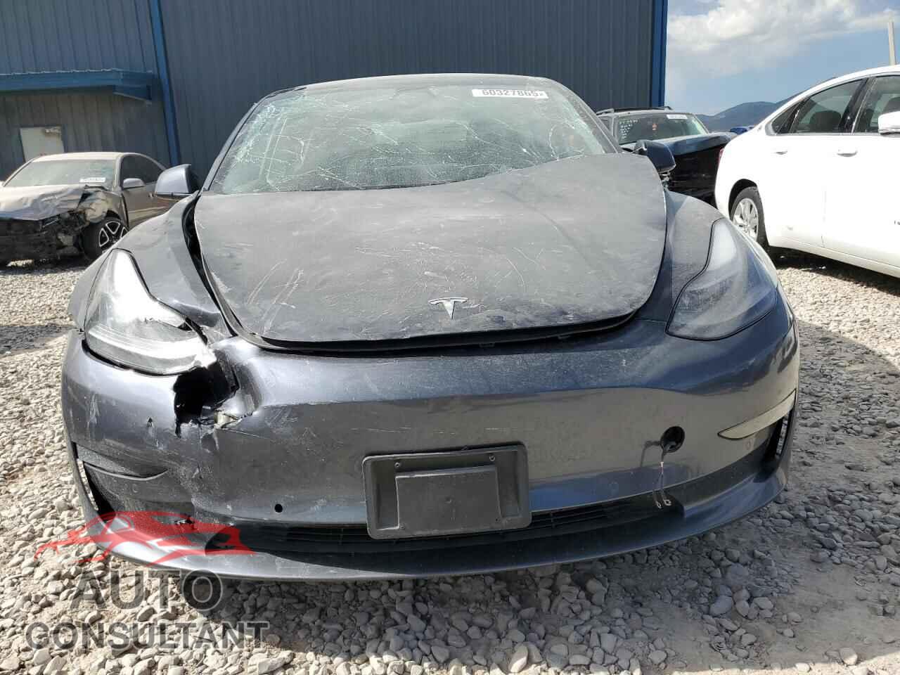 TESLA MODEL 3 2021 - 5YJ3E1EA4MF092310