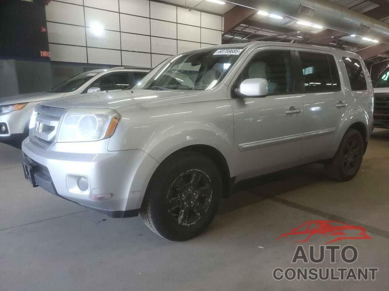 HONDA PILOT 2011 - 5FNYF4H43BB098896