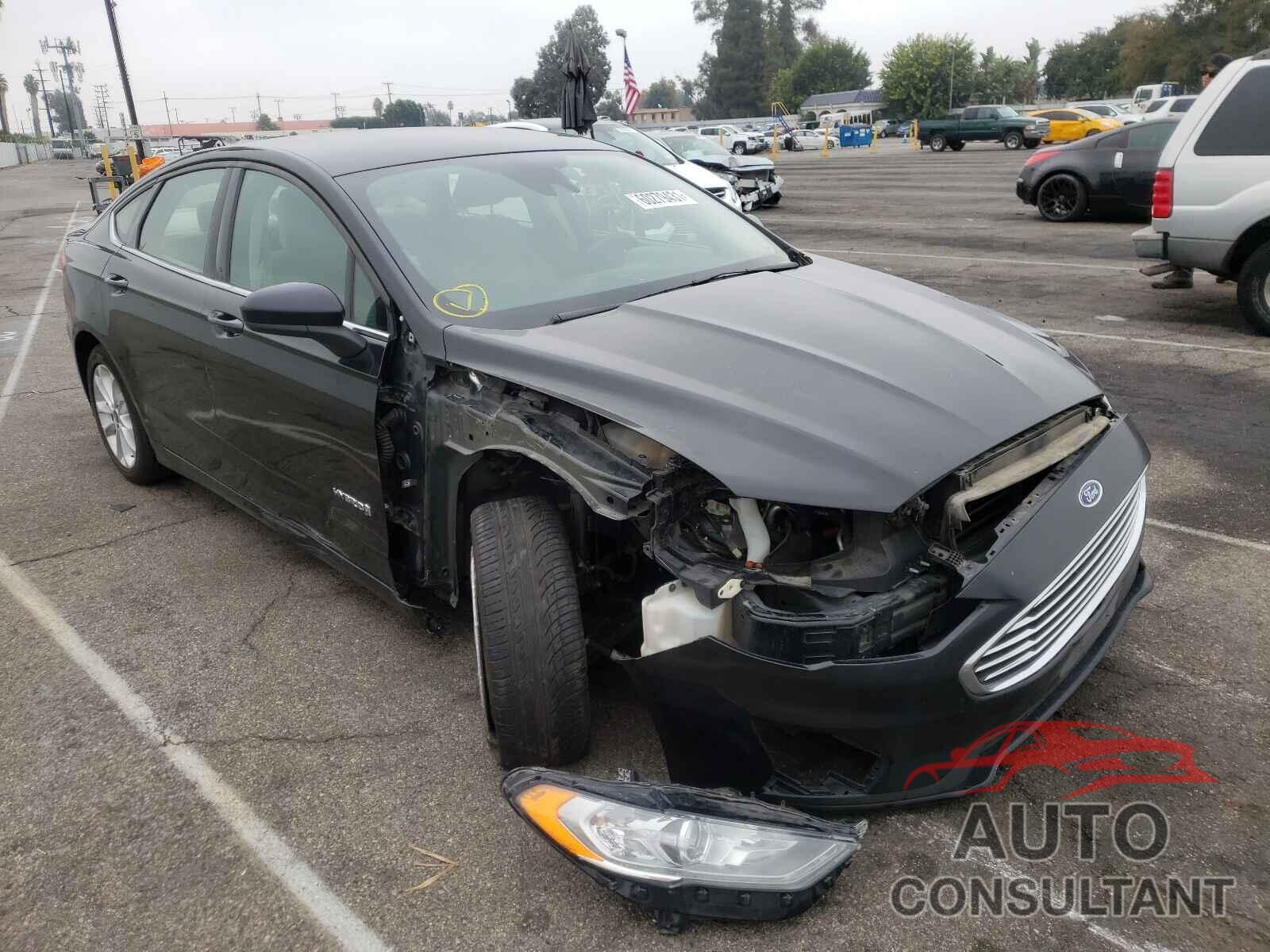 FORD FUSION 2019 - 3FA6P0LU6KR177231