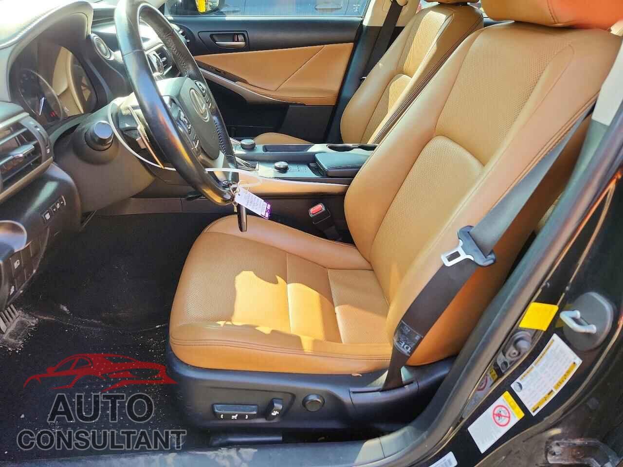 LEXUS IS 2017 - JTHCM1D24H5016377