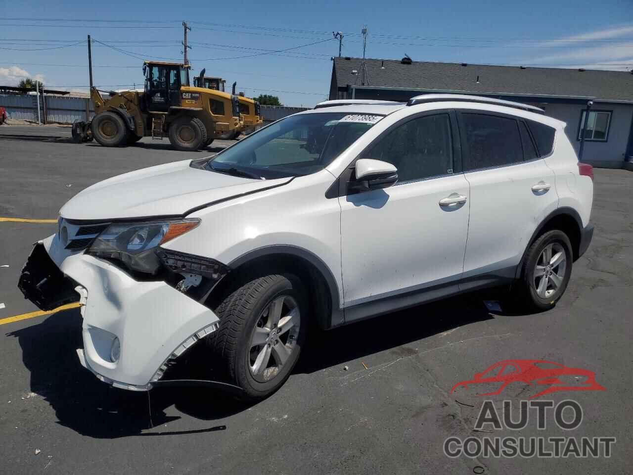 TOYOTA RAV4 2013 - JTMWFREV9DD018657