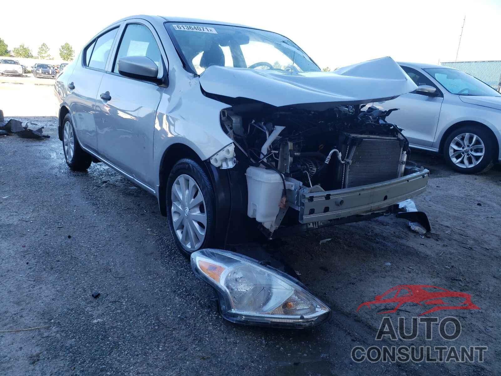 NISSAN VERSA 2018 - 3N1CN7AP9JL886684