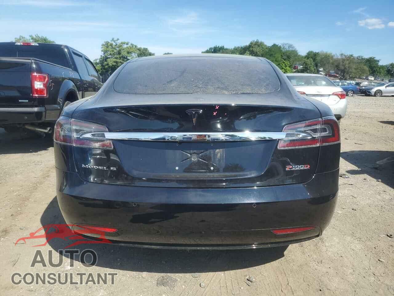 TESLA MODEL S 2018 - 5YJSA1E49JF270337