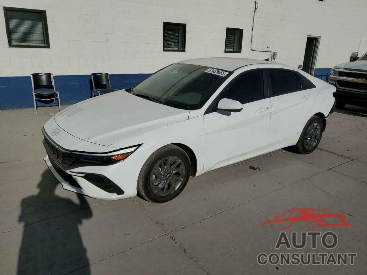 HYUNDAI ELANTRA 2024 - KMHLM4DG4RU647339