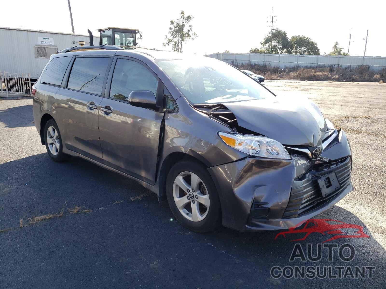 TOYOTA SIENNA 2019 - 5TDKZ3DC9KS967100