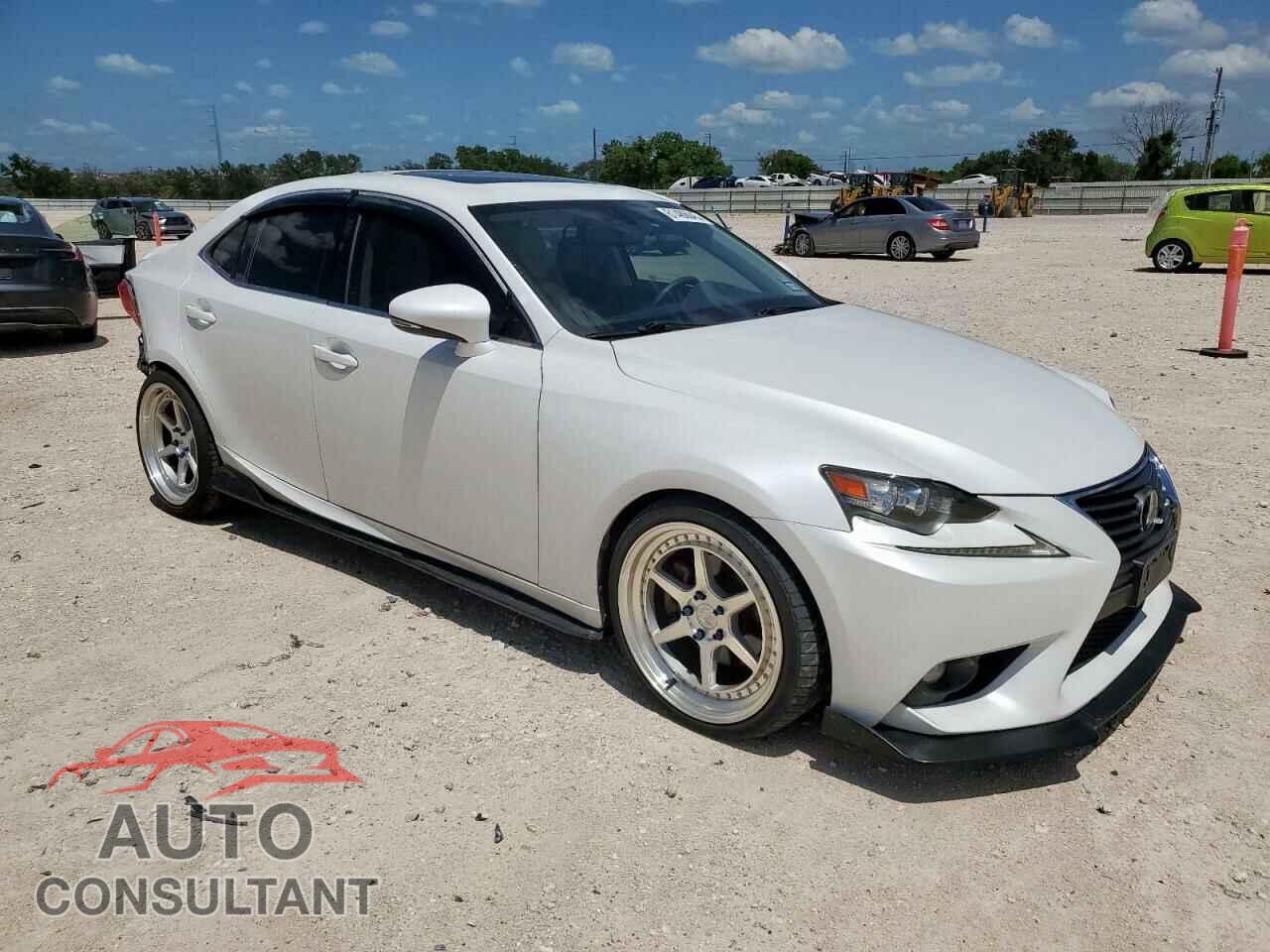 LEXUS IS 2015 - JTHCF1D28F5022304