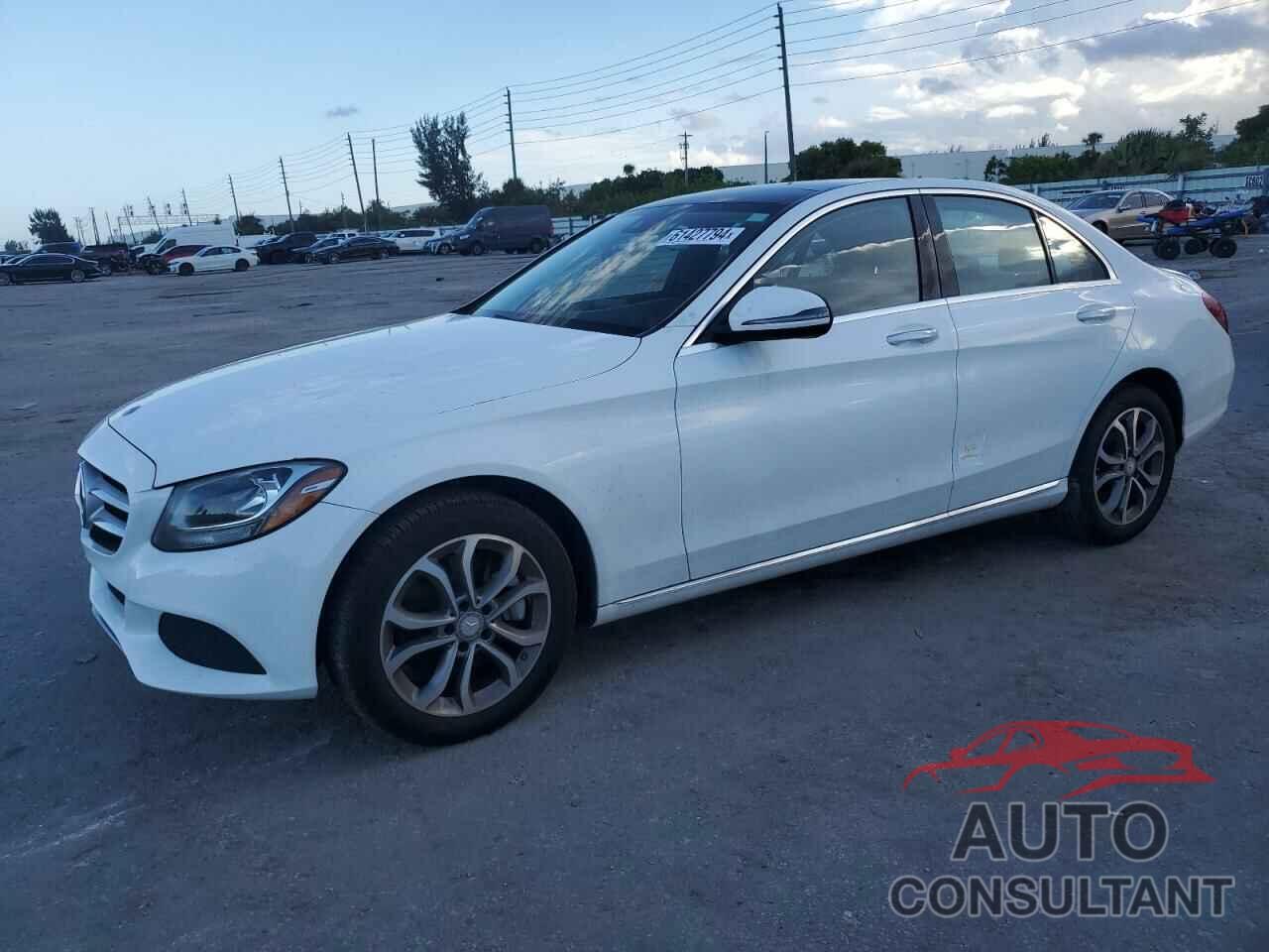 MERCEDES-BENZ C-CLASS 2016 - 55SWF4KB8GU134571