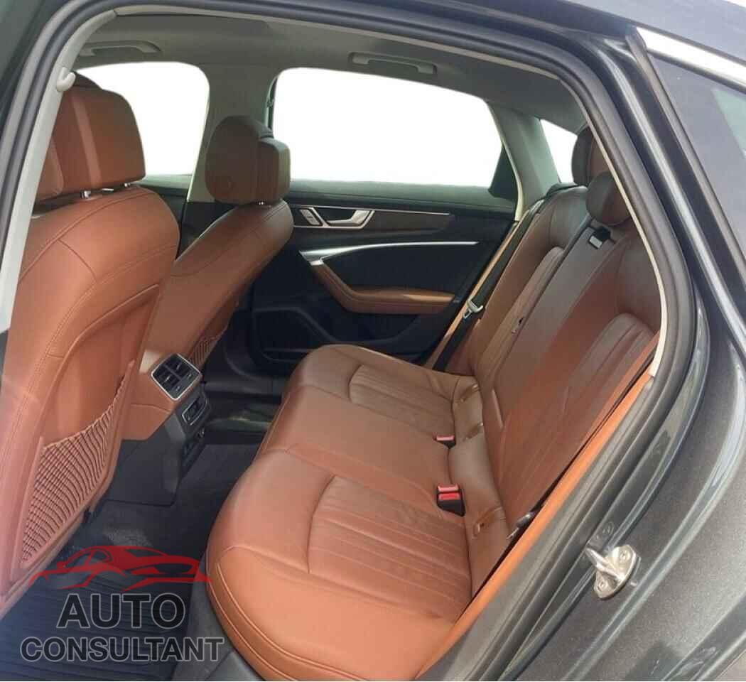 AUDI A6 2019 - WAUL2AF21KN095693