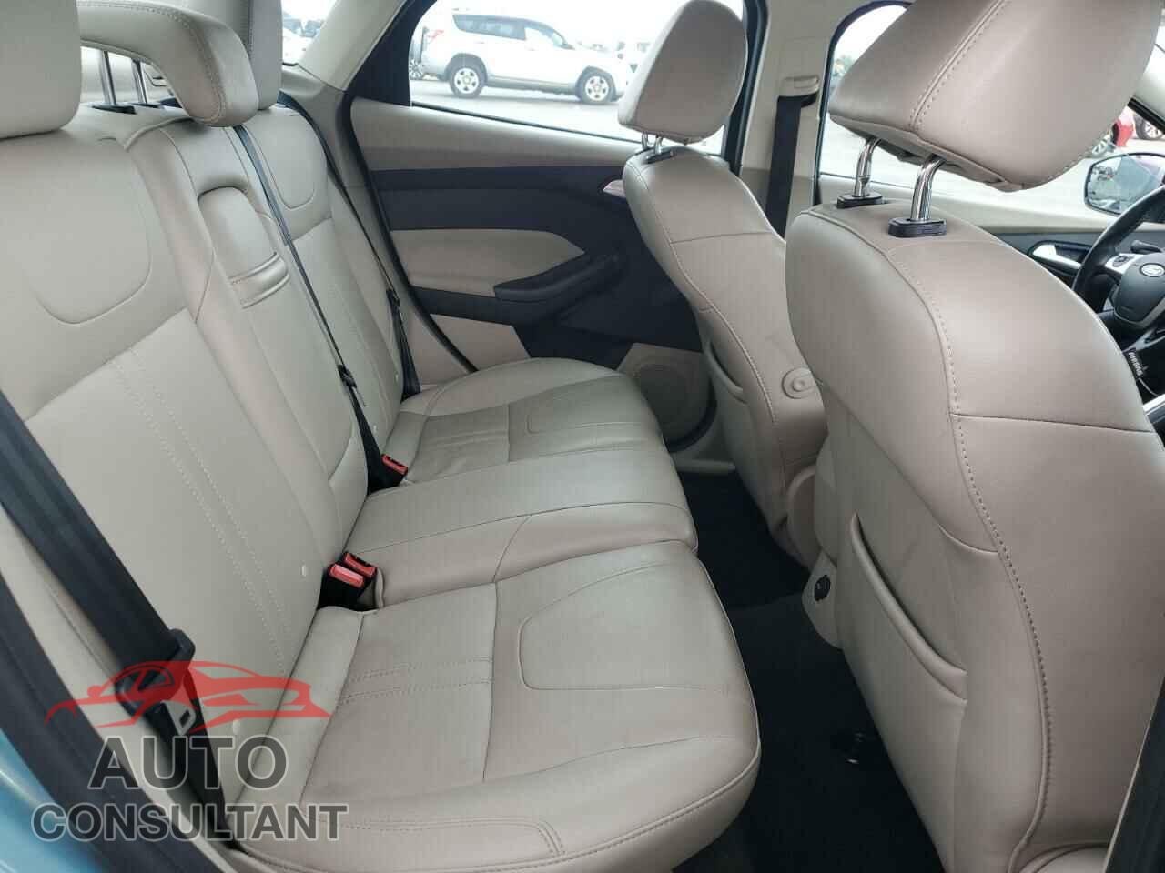 FORD FOCUS 2012 - 1FAHP3H23CL464284