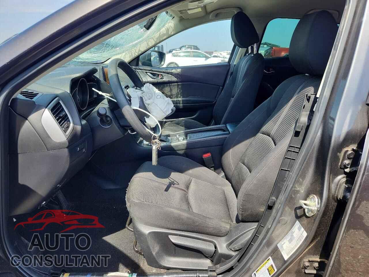 MAZDA 3 2017 - 3MZBN1U76HM107325