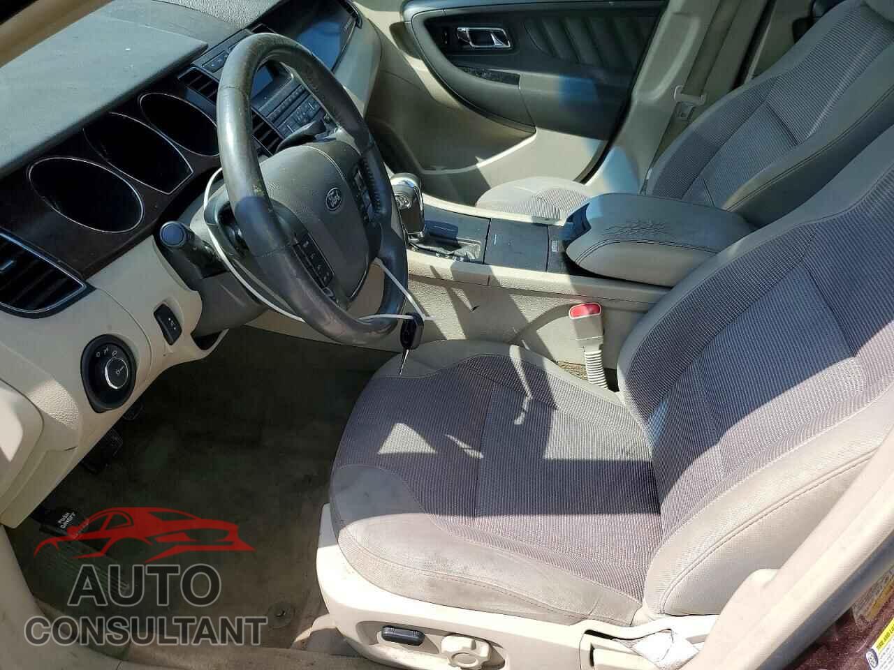 FORD TAURUS 2011 - 1FAHP2HW1BG158172