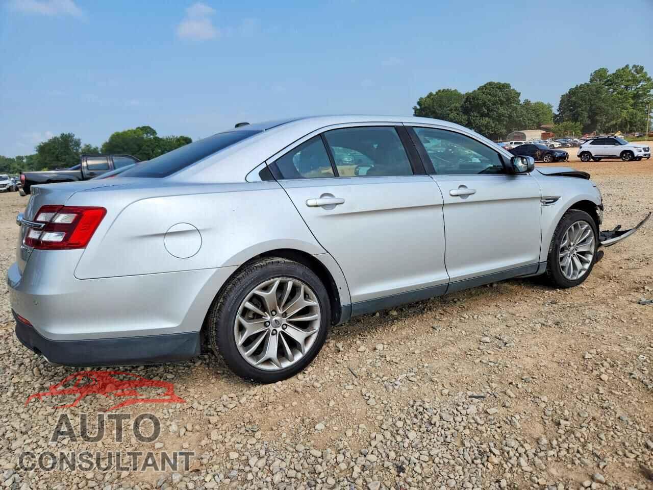 FORD TAURUS 2013 - 1FAHP2F8XDG232180