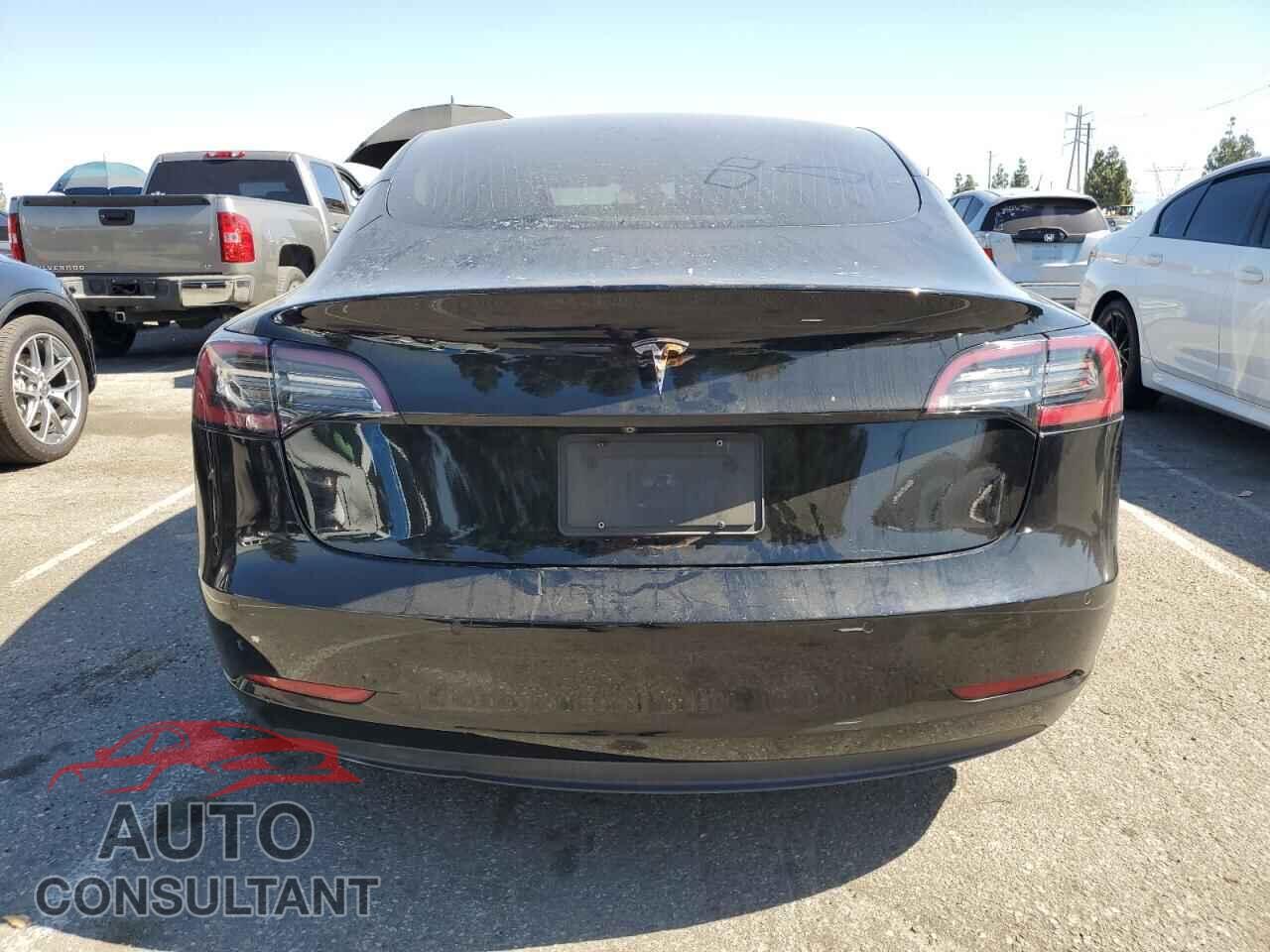 TESLA MODEL 3 2019 - 5YJ3E1EA8KF193055