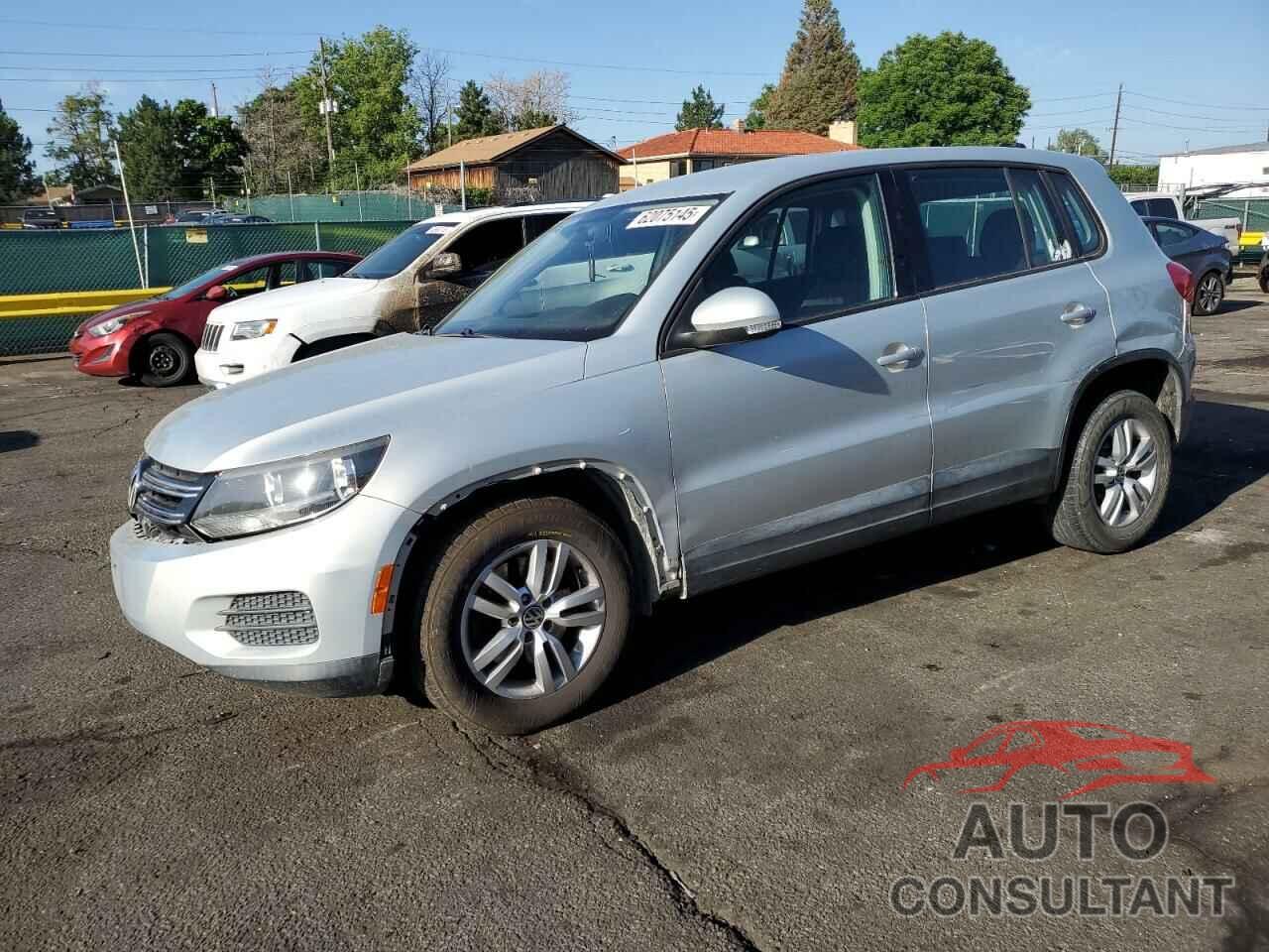 VOLKSWAGEN TIGUAN 2012 - WVGBV7AX3CW601088