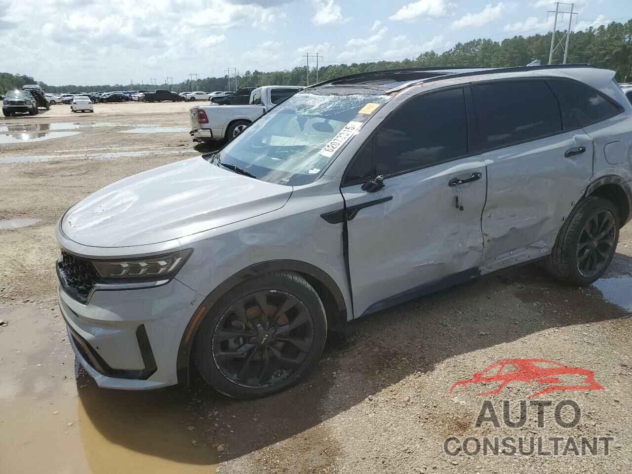 KIA SORENTO 2022 - 5XYRK4LF0NG101906