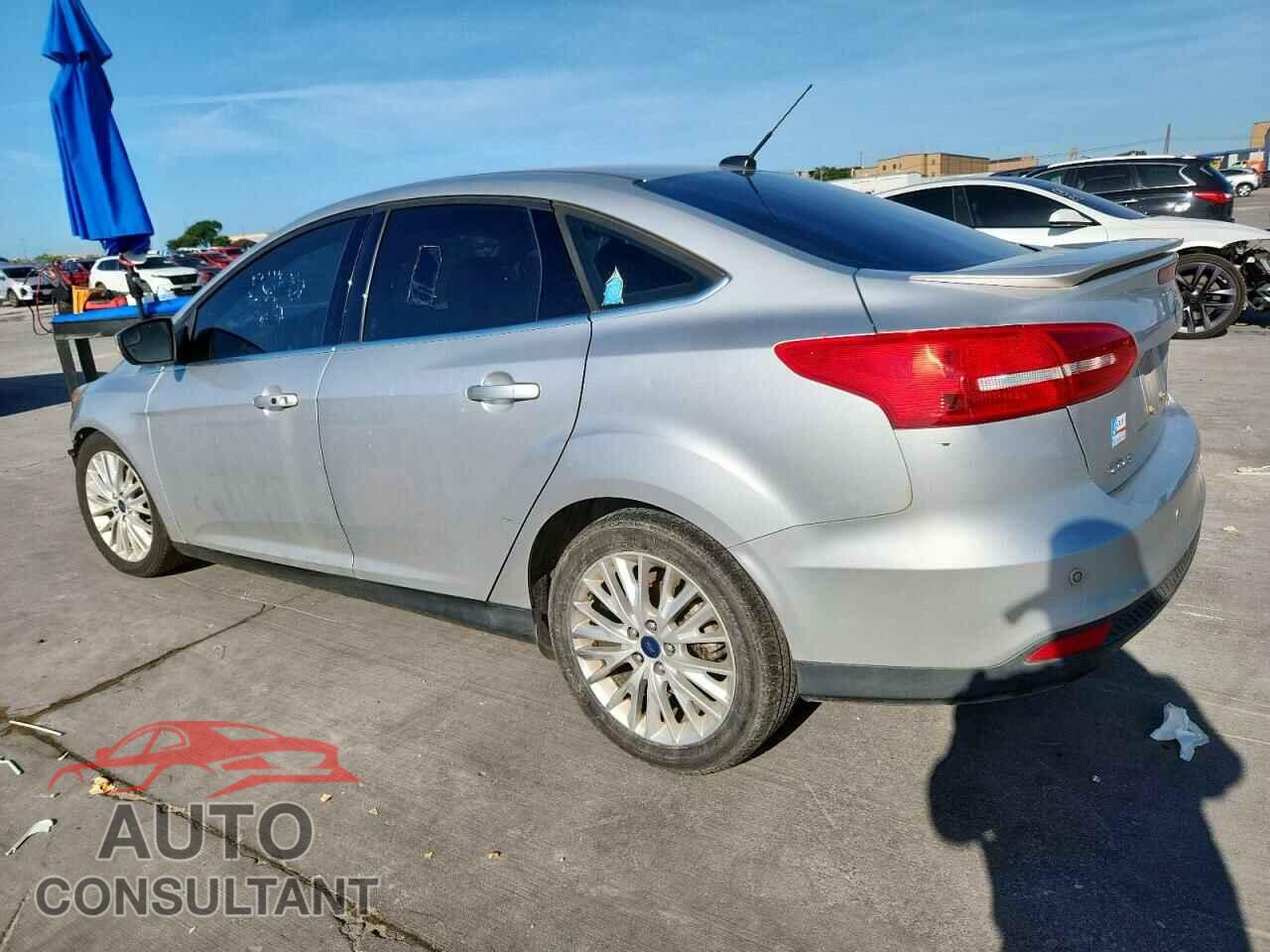 FORD FOCUS 2017 - 1FADP3J28HL279910