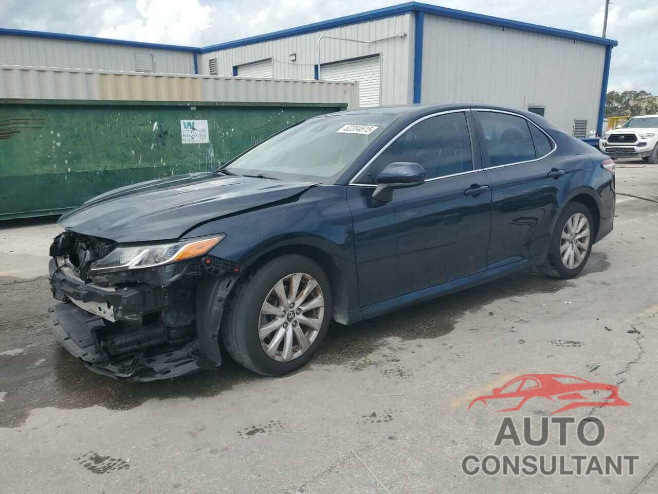 TOYOTA CAMRY 2018 - 4T1B11HK0JU621293