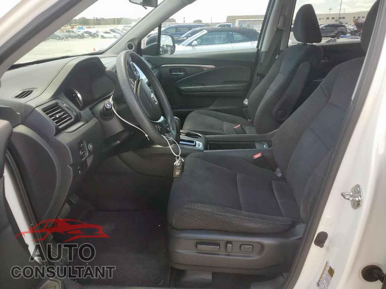 HONDA PILOT 2017 - 5FNYF5H41HB036170