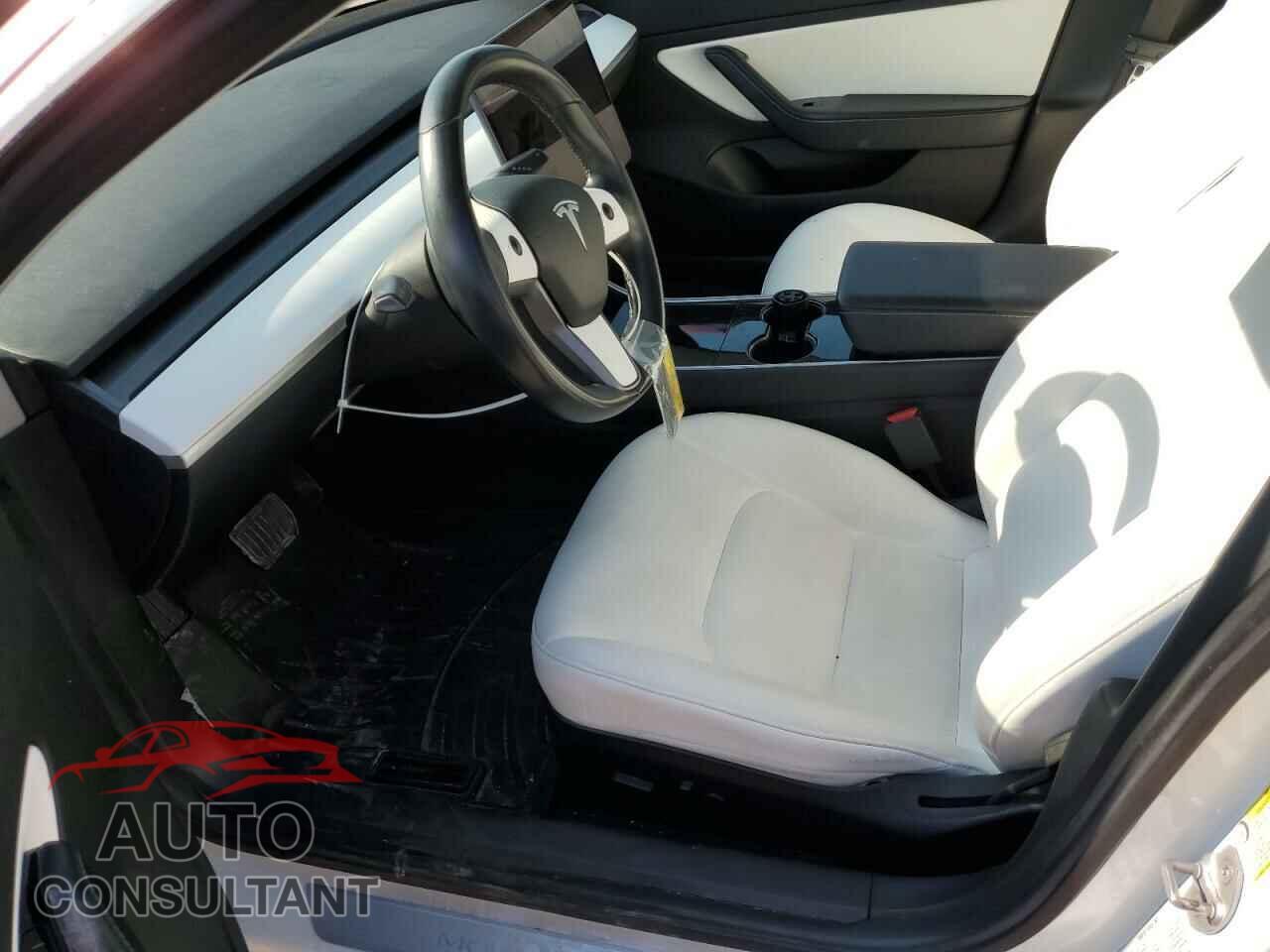 TESLA MODEL 3 2019 - 5YJ3E1EA3KF417705