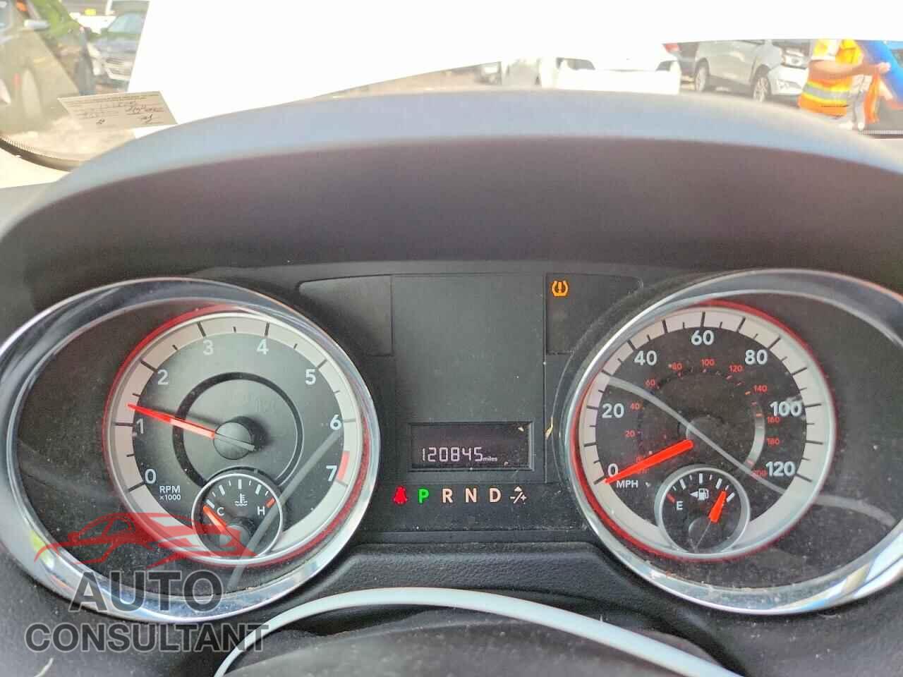 DODGE CARAVAN 2011 - 2D4RN4DG5BR731879