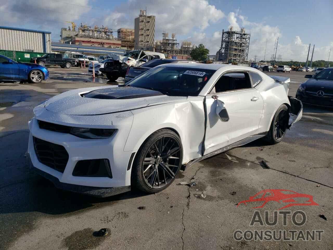 CHEVROLET CAMARO 2018 - 1G1FK1R68J0135965