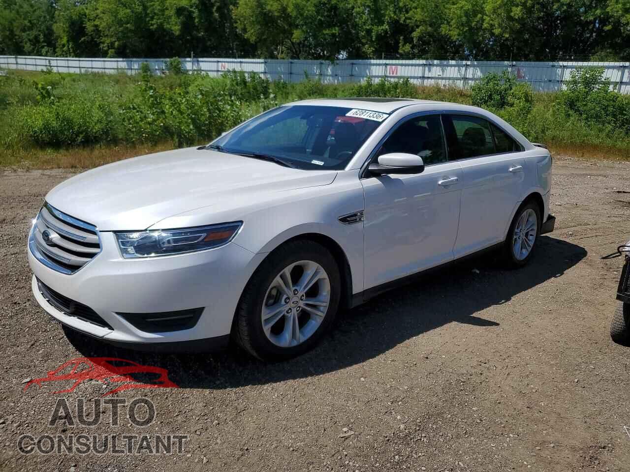 FORD TAURUS 2017 - 1FAHP2E98HG135060