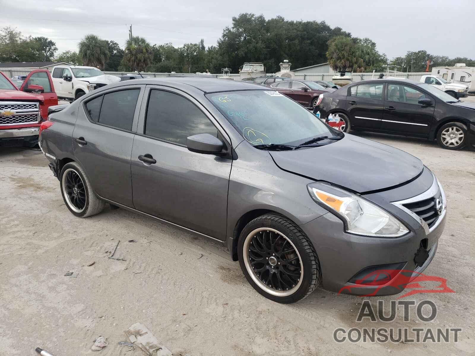 NISSAN VERSA 2018 - 3N1CN7AP4JL884048