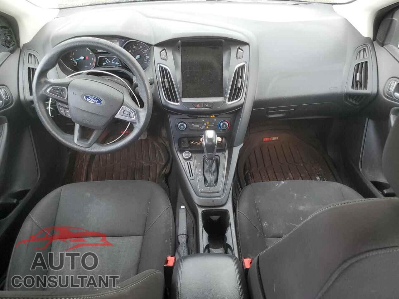 FORD FOCUS 2015 - 1FADP3F27FL263204