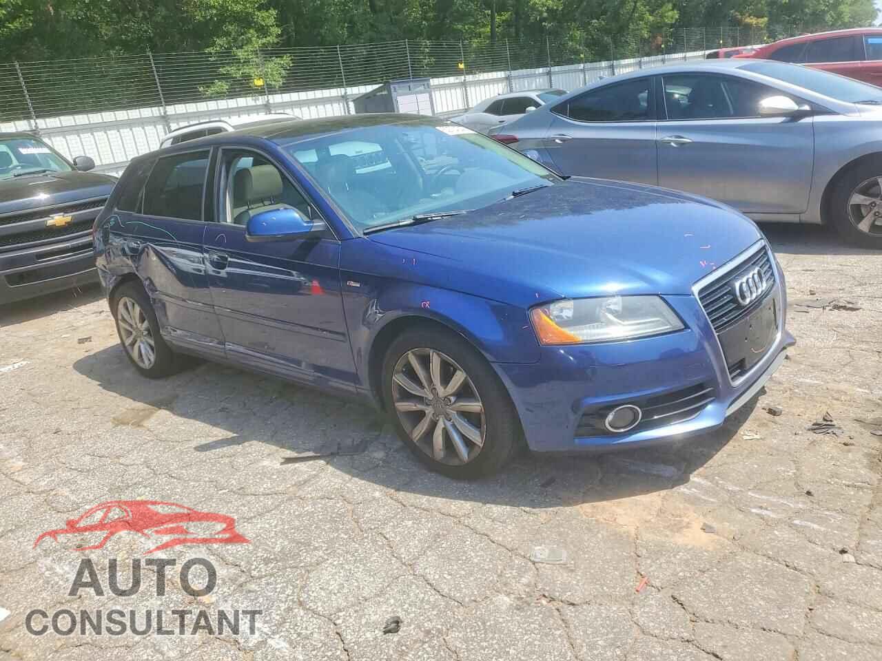AUDI A3 2011 - WAUBJAFM0BA056536
