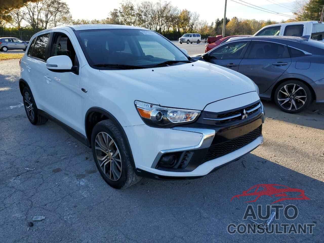 MITSUBISHI OUTLANDER 2018 - JA4AR3AU0JZ025808